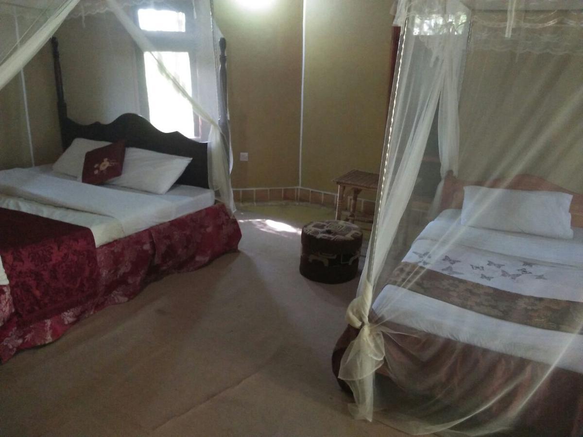 Irungu Forest Safari Lodge Katunguru Zewnętrze zdjęcie