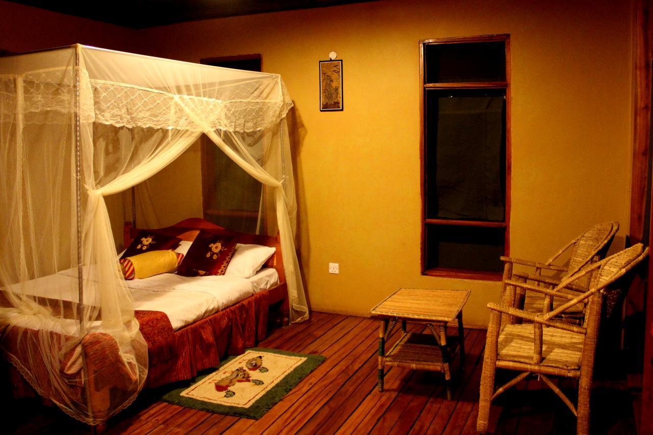 Irungu Forest Safari Lodge Katunguru Zewnętrze zdjęcie