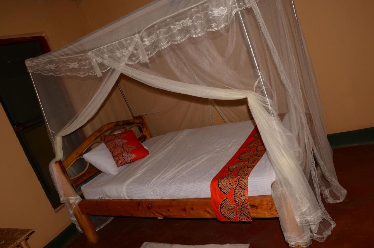 Irungu Forest Safari Lodge Katunguru Zewnętrze zdjęcie