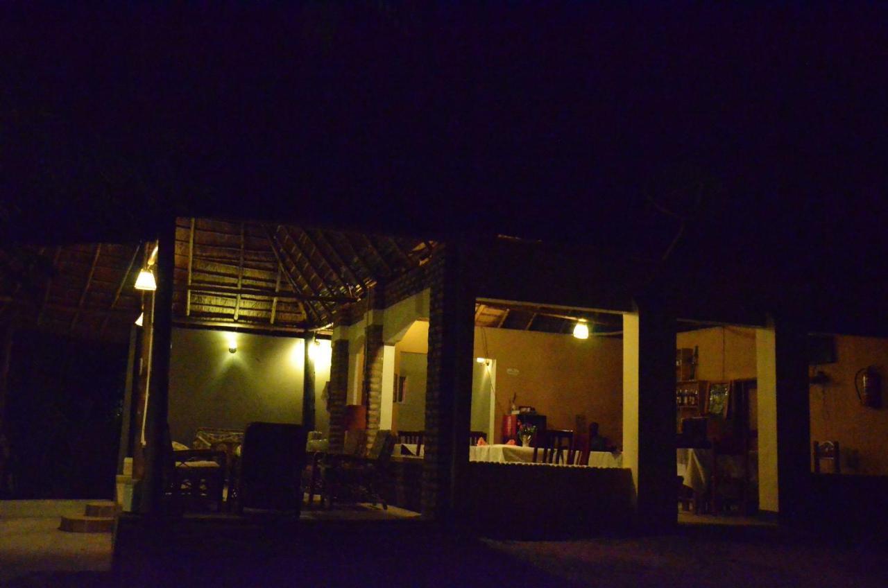Irungu Forest Safari Lodge Katunguru Zewnętrze zdjęcie