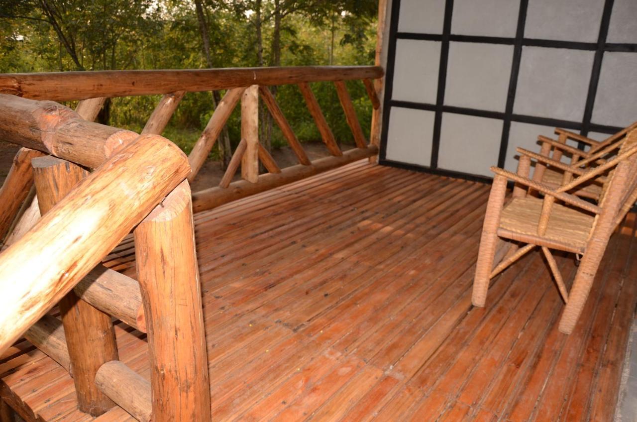 Irungu Forest Safari Lodge Katunguru Zewnętrze zdjęcie