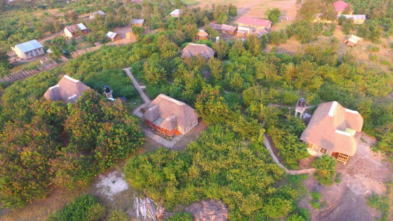 Irungu Forest Safari Lodge Katunguru Zewnętrze zdjęcie